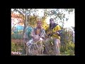 une vid�o produite et enregistr�e par deux voisins et meilleurs amis toulousains (c�te pav�e) en octobre 2003 pour un sketch perso parodiant le top 50. le groupe que vous allez voir se d�nomme � the petardos brothers'. cette parodie de bob marley pr�ne l'utilisation des produits que nous offre dame nature.