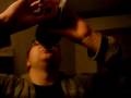 Caysen beim exen einer 3l Cola-Flasche