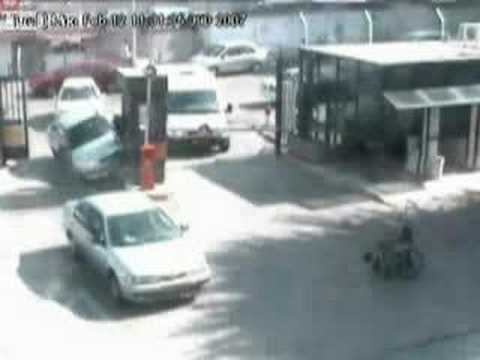 görünmez kaza - Accident in a hospital entrance