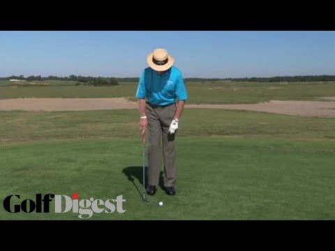 David Leadbetter on How to Narrow Your Chipping Stance-Chipping & Pitching Tips-Golf Digest
