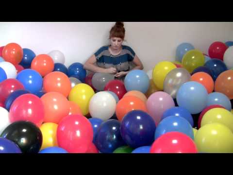 Michaela Gleave '7 Stunden Ballonarbeit/7 Hour Balloon Work'