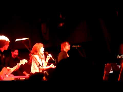 120915 Carly Rae Jepsen - This Kiss