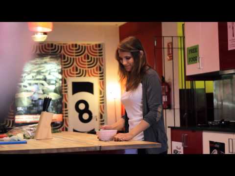 backpackers - http://www.homehostelsvalencia.com Live the Valencia Experience with Home Hostels Valencia In Home Backpackers Hostel you will discover Valencia in a unique ...