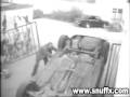 ACCIDENTE  Mujer choca en la cochera