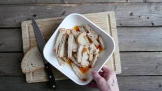 Currywurst mit Brot-Pommes