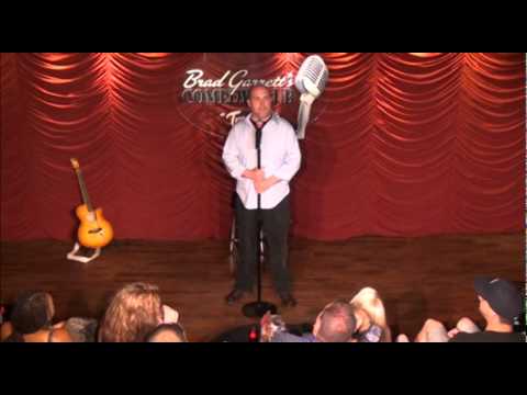Mick Lazinski performing at Brad Garrett's Comedy Club