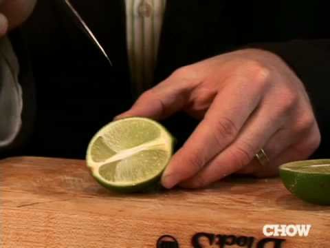 how to cut a lemon in wedges