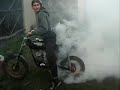 Ziemek pali gume na WSK 175