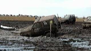 Грязь, грязь, грязь.  Ужасная грязь.