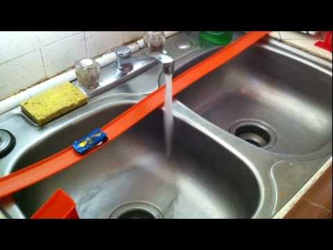 Hotwheels EXTREME stunts