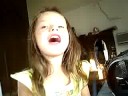 Ni�a canta
