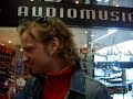 este es un video que hice con tobias en el crown plaza jaja nadia los cacho y con mis amigos nos pillamos con todos los que andaban de avantasia en chile menos matos porque estaba con ca�a en el hotel jajaja tengo fotos con todos y parece que en chile somos los unicos jaja que estuvimos con ellos sin tener que comprar la entrada de meeting a 50 lukas jajaj grande los valdivianos que viajamos a ver avantasia jaja que pena pal resto la media rajaaaaaaa jajaja y entren a la pagina de mi banda 