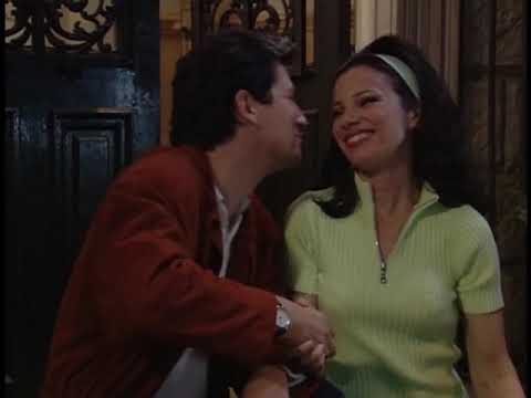 The Nanny Fran and Max kiss for real for the first time for real