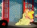 videos de Betsey 'Won't Grow Up'