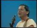 מילים: אהוד מנורלחן: חנן יובלמתוך האלבום - אמצע החיים1987