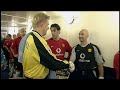 Neville vs Schmeichel Neville vs Schmeichel