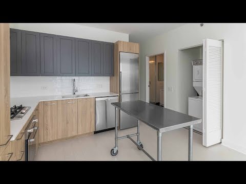 A stylish studio apartment at the new Landmark West Loop A stylish studio apartment at the new Landmark West Loop
