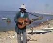dar bouazza (guitaris tamaris)عازف ماهر على الة القيثارة