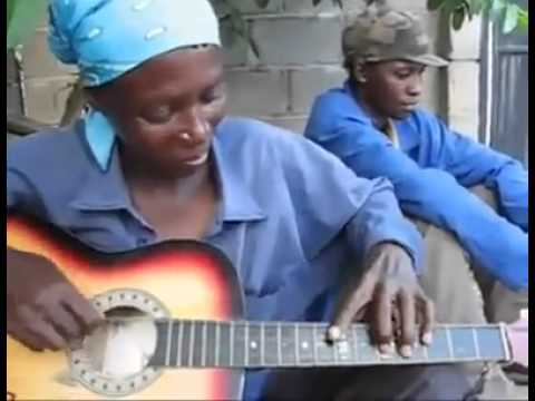 THE BEST WOMAN GUITARIST IN THE WORLD EVER!! 2013/2012 WORLD RECORD