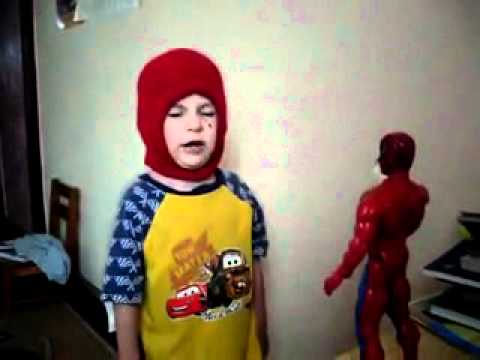 Видео 'Человек - тапок! :)'