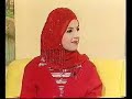 قصيدة رائعة وتستحق المتابعة للشاعر المبدع غانم الفياض (أنتمــاء)انتمي لكل الطيور الخالطت دمهه بدميانتمي لكل دمعه حلوه وضحكه حلوه ابكل شفايف آدَميانتمي لكًـطرة نزيف اتساوي كل لمعة شعرنه الملحميانتمي لميزان اهلي الماغـّرف فد يوم جـّفه المـّايلهوانتمي لكل جلمه مني وكل حرف مكتوب بيدي وكًـايلهانتمي لسوك الشيوخ البيه ثالث علم طب جان ابوي الشايلهانتمي لنهر الدموع ابعين امي المانشف فد يوم ريجــهانتمي الكلمـــــن مشـــــــه ابدرب المحبــــهباع روحه ومارضــه ايبطــــــل طريـــــــجهانتمي لكلمـــــن يبـــات الليـــل جايــعمادنت نفــــسه واكـــــل خبـــــــزة صديـــجهانتمي لبستــان جدي الما يحب بستــــان مثلــهوانتمي لكل نبته غصبن عالجروح البيهه تعلهواكـره النخله التحمل مره وحده ومن تحيل اتحمل سلهواكـره ابنادم مثل عصاة موسى الينكًـلب كل ساع شكلهآنه حبيت العراق ووعلكًت بعيونه اهدافي ومصيريماتخثر دمي من طول الطريج ولاعثر جدمي ابمسيريوغيري من ساوم عله حدود العراق وباعه غيريوغيري ماكمــل طريجـــــه وطـــــاح غيـــــريمن آكـــــــل مني الحصـــــــار ماكلــت من قوت غيريصـــــــح بـــــعت مـــــــره قمــــــــيصيبس جنت معذور من بعت القميص حتى لا بيعـَن ضميري