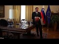 Slovėnijos prezidentas į Europos čempionatą kviečia galingais dėjimais