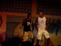 show dos sensuais na festa da  camisinha