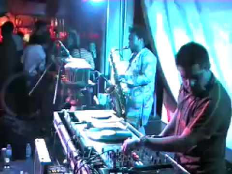 Dj Howard + Dudu Mbaye + Soji Sax @ Sala Taboó