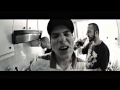 La Extrana Pareja Cierra La Boca Official Music Video and Lyrics