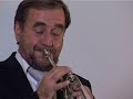 michel-richard delalande (1657-1726) 
suite in d
 - grand air
 - marche
 - bour�e
 - rondeau
 - premier tambourin
 - second tambourin
 - gigue
 
markus wuersch, trumpet
peter solomon, organ

recorded at catholic church stans, switzerland
cameras, editing and dvd-production: juerg and marianne rufer,
sound: magnon recording studio, paul niederberger

a dingo and fox production
� 2008, markus wuersch, peter solomon                                                           

contact:
hochschule der k�nste bern hkb 
www.hkb.bfh.ch
markus.wuersch@hkb.bfh.ch

musikhochschule luzern / hslu
www.hslu.ch/musik 
markus.wuersch@fhz.ch


markus wuersch
biography
markus wuersch was born in 1955 in emmetten, nidwalden. he studied trumpet and brass ensemble conducting at the conservatoire in zurich, where he received his degree with honours. he won a competition from migros, and received the subsequent grant which enabled him to spend a year at the conservatoire nationale sup�rieur in paris. he also spent time studying at the northwestern university of chicago with vincent cichowicz, charles geyer and at the eastman school of music, rochester ny with adolphe herseth (solotrompeter chicago symphony orchestra). for 14 years, markus wuersch held the prestigious post of solo trumpeter at the tonhalle orchestra, zurich. in 1995, he spent a year studying in london at the royal academy of music and the royal college of music. there he was taught by michael laird and crispian-steele perkins (baroque-trumpet), jeremy west (cornetto/zink) and phillip jones (ensemble-direction). markus wuersch now performs with many chamber orchestras, at home and abroad. he has performed as soloist at the lucerne festival and with the tonhalle orchestra. for some years now, he performs almost exclusively on the baroque-trumpet (natural-trumpet) with the ensembles 