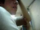 trata de un golpe fatall jugando ala pelota depues del colegio, entre dos chico de la tecnica 5 Eric y lucas((HAY SANGREE))
