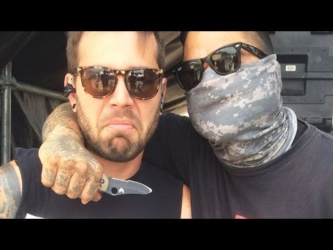 NOW THATS A KNIFE!! (7.5.14 - Day 1893)