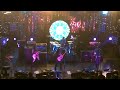 Smashing Pumpkins perform 