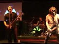 Super Hi-Fi na Outs tocando Blasé
