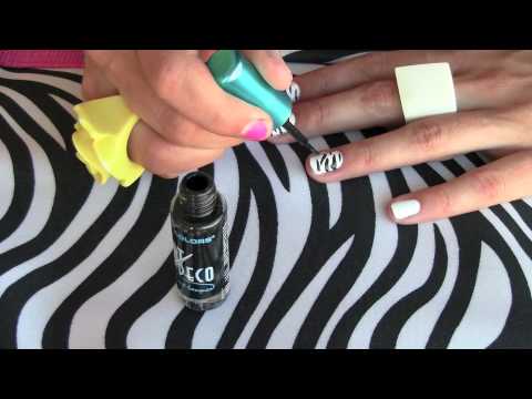 how to zebra paint your nails