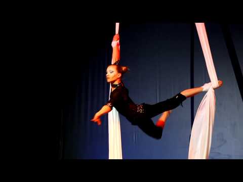 Anna Roudenko Aerial Silks Act