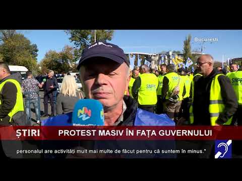 Protest masiv în fața Guvernului