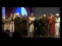 eric idle, membre dels monty python, va assistir a la funci� del musical spamalot, del que ell n�s lautor al costat de john du prez. aquesta setmana hi havia m�xima expectaci� entre tot lequip t�cnic i art�stic de la producci� catalana dirigida pel tricicle i finalment tot indica que han aprovat amb nota i han rebut el vist-i-plau del pare de la criatura.