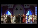 eric idle, membre dels monty python, va assistir a la funci� del musical spamalot, del que ell n�s lautor al costat de john du prez. aquesta setmana hi havia m�xima expectaci� entre tot lequip t�cnic i art�stic de la producci� catalana dirigida pel tricicle i finalment tot indica que han aprovat amb nota i han rebut el vist-i-plau del pare de la criatura.