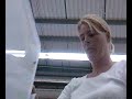 Candid milf white painted toes flip flops (face) Candid milf white painted toes flip flops (face)