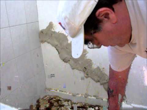 plaster repair - how to repair a crack in a solid plaster wall By Neil Coker @ www.hprs.net Hawthorn Plaster Repairs.