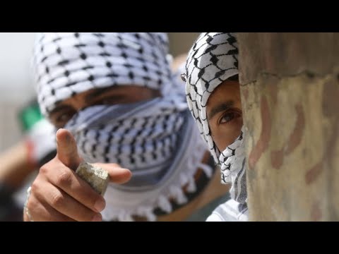 Jubel und Wut: Botschaft in Jerusalem eröffnet