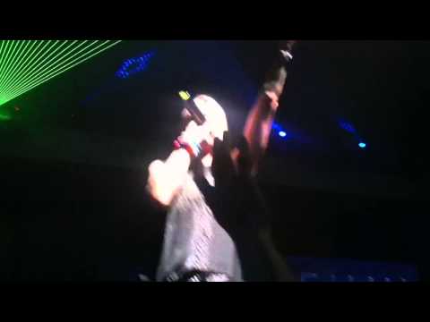 EarvinGotti - Emma Hewitt performs