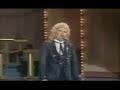mirla castellanos interpreta en super sabado sensacional su exito de los 80,s muera el amor, esta cancion sono en la radio hasta rabiar y fue el tema de la telenovela estelar de venevision la bruja con flor nuñez y rubens de falco todo un suceso, luego el gran tema mi proximo amor donde mirla alcanza notas altas, una bella voz para una gran cancion..!!!