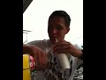 Ein Lied auf der mc donalds Geige