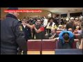 هجوم شباب الجالية الاسلامية على الرسام السويدي 1.sweeden