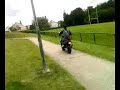 moi rethy en scooter o stade