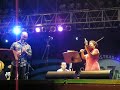 a interpreta��o pungente de regina carter no violino para o cl�ssico, durante o festival de jazze blues de rio das ostras