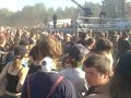 Szalone pogo podczas koncertu legendarnej kapeli Zielone Żabki - Woodstock 2007.