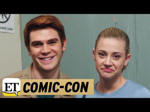 EXCLUSIVE: The Riverdale Cast Can't Stop Laughing in This Epic Season 1 Gag Reel!